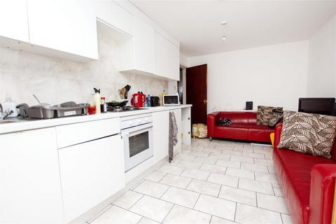 5 bedroom house to rent, Keneggy Mews, Birmingham B29