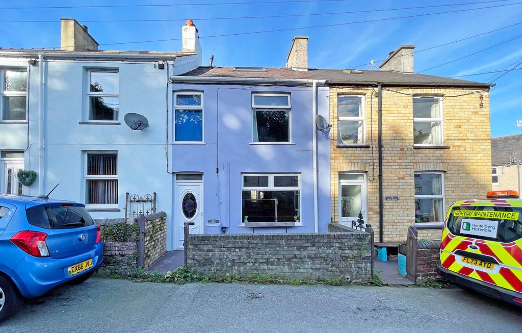 Stryd Goodman, Llanberis, Caernarfon... 3 bed terraced house for sale