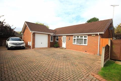 3 bedroom bungalow for sale, Heath Lane, Great Boughton, Chester