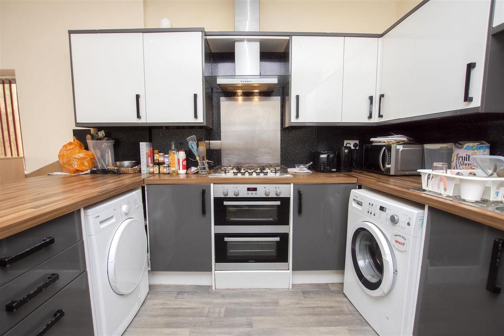 Open Plan Kitchen/ Living Area