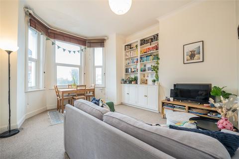 2 bedroom property to rent, Lavender Hill, Battersea SW11