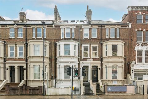 2 bedroom property to rent, Lavender Hill, Battersea SW11