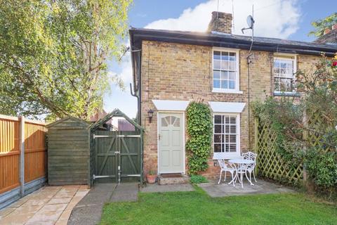 2 bedroom cottage for sale, High Street, Canterbury CT3