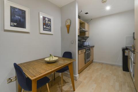 1 bedroom apartment for sale, Bowman Lane, Leeds LS10