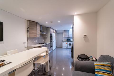 6 bedroom house to rent, Hubert Road, Birmingham B29