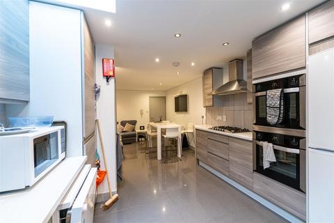 6 bedroom house to rent, Hubert Road, Birmingham B29