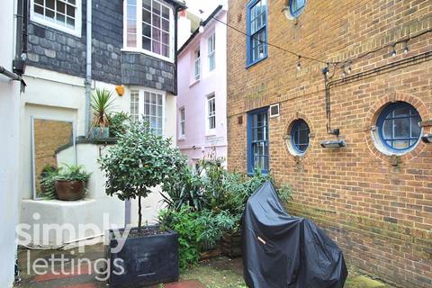 2 bedroom cottage to rent, Little East Street, Brighton