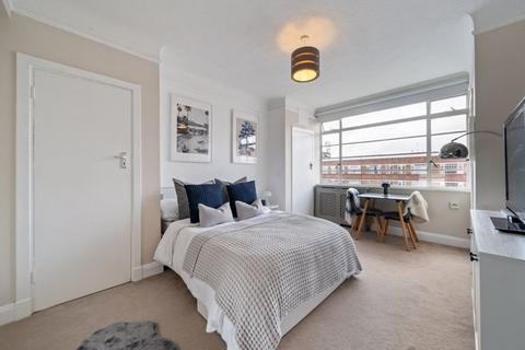 Studio for sale, Du Cane Court Balham High Road SW17 7JE