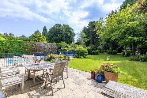 5 bedroom detached house for sale, Middle Drive, Maresfield Park