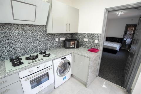 undefined, Heeley Road, Birmingham B29