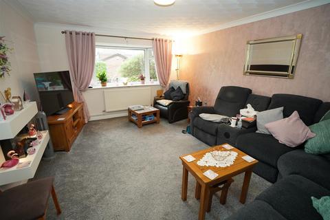 3 bedroom detached bungalow for sale, Thornlea Avenue, Hollinwood, Oldham