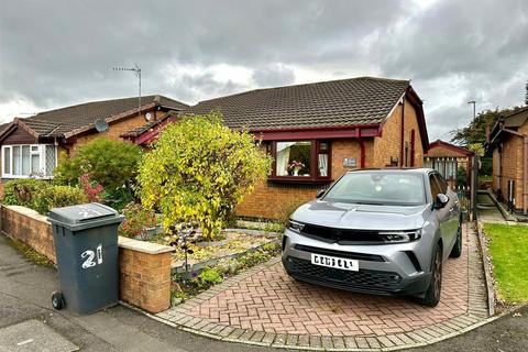 3 bedroom detached bungalow for sale, Thornlea Avenue, Hollinwood, Oldham