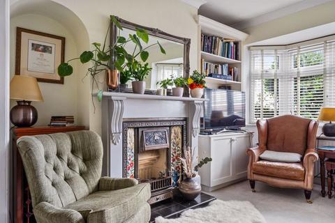 7 Frederick Gardens, Cheam, Sutton, SM1 2HX
