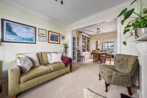 7 Frederick Gardens, Cheam, Sutton, SM1 2HX