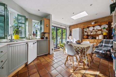 7 Frederick Gardens, Cheam, Sutton, SM1 2HX
