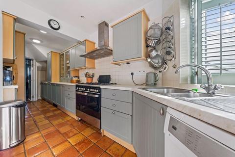 7 Frederick Gardens, Cheam, Sutton, SM1 2HX