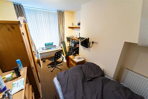 6 bedroom house to rent, Hubert Road, Birmingham B29