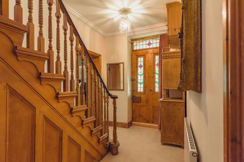 undefined, Llanrwst LL26