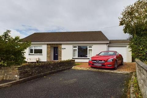 2 bedroom detached bungalow for sale, Albany Gardens, Redruth - Superb presentation, chain free sale