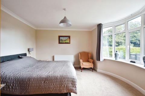 The Nook Figsbury Road, Winterbourne Dauntsey, Salisbury, SP4 6EX
