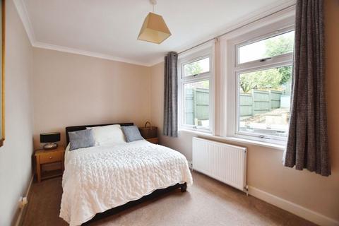 The Nook Figsbury Road, Winterbourne Dauntsey, Salisbury, SP4 6EX