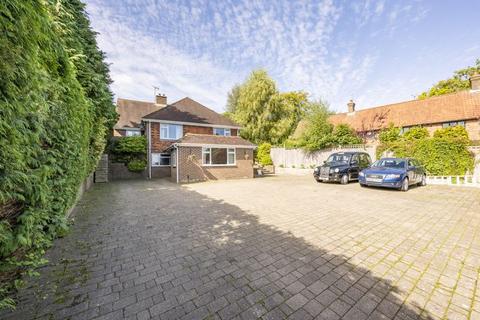 6 bedroom detached house for sale, Croft Road, Crowborough