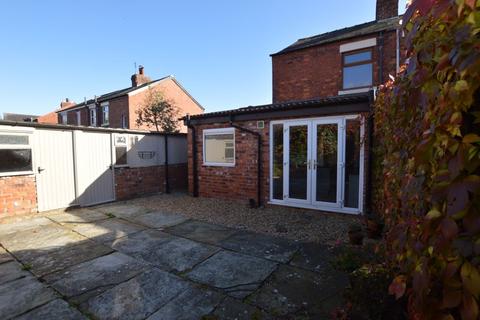 2 bedroom semi-detached house for sale, South Road, Leyland PR26