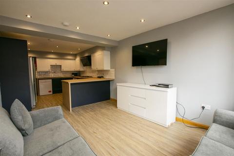 Raddlebarn Road, Birmingham B29