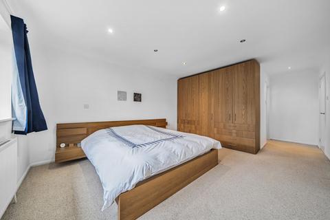 11 Branston Crescent, Petts Wood, Orpington, BR5 1HA