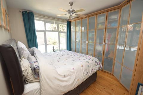 8 Alton Road, Luton, LU1 3NS