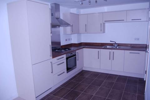 2 bedroom apartment to rent, ADDLESTONE