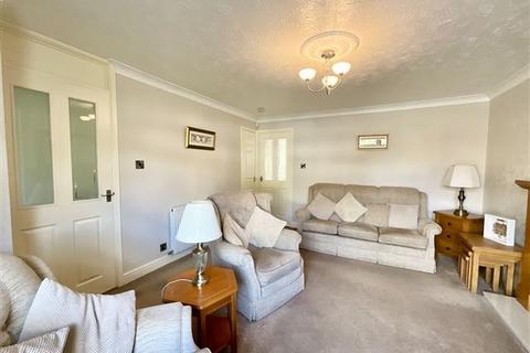 3 bedroom semi-detached house for sale, Keyworth Place, Woodhouse, Sheffield, S13 7GX