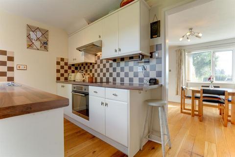 3 bedroom terraced house for sale, Waterloo Close, Malvern, WR13 5AG