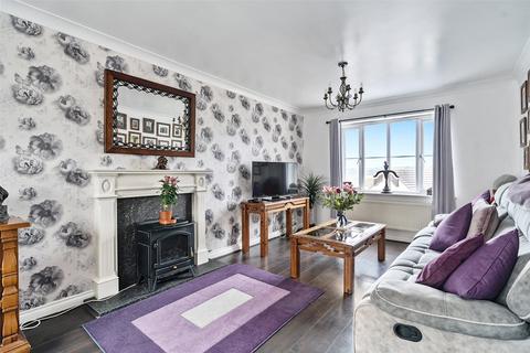 5 bedroom detached house for sale, Thornton Close, Bideford, Devon, EX39