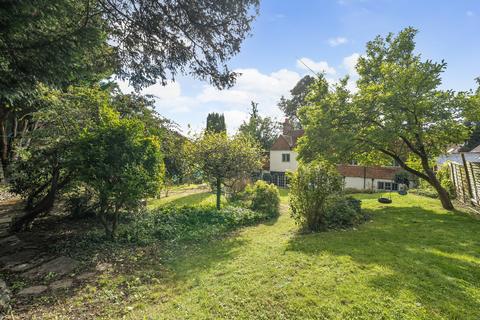 5 bedroom detached house for sale, Church Road, Reading RG4