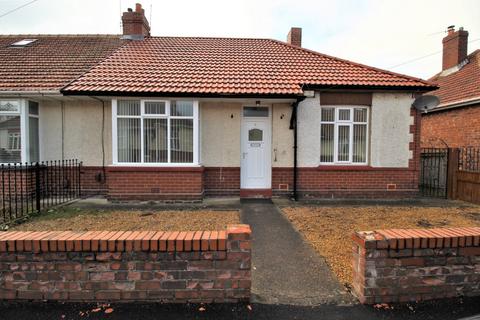 2 bedroom bungalow to rent, Richmond Avenue, Gateshead NE10