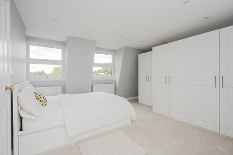 4 bedroom maisonette for sale, Merton Hall Road, London SW19