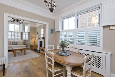 4 bedroom house to rent, Strachan Place, London SW19