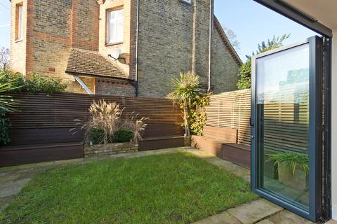 4 bedroom house to rent, Strachan Place, London SW19