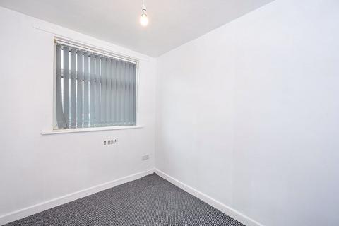 3 bedroom end of terrace house to rent, Carlton Street, Merseyside L34