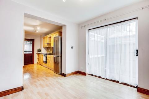 7 Lanshaw Close, Leeds, LS10 3PD