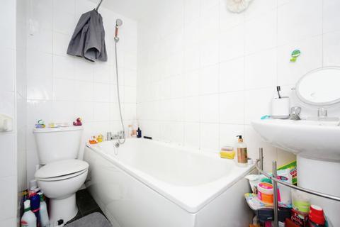 1 bedroom flat for sale, Marlborough Road, Kent ME7