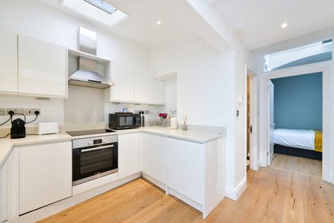 2 bedroom flat to rent, Cromwell Place, SW7