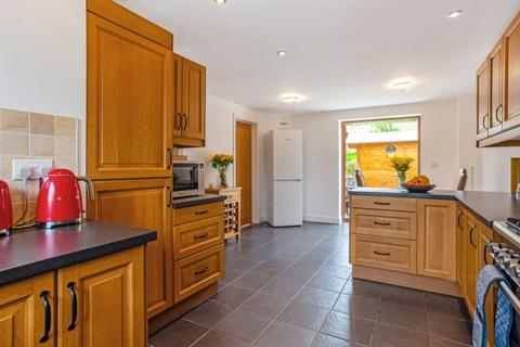 3 bedroom detached house for sale, The Close, Banbury OX15