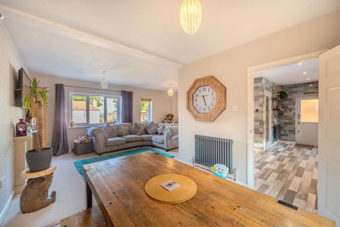 4 bedroom detached house for sale, Bratton Road, Westbury BA13