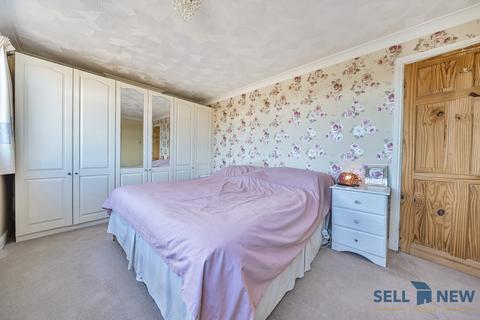 3 bedroom semi-detached house for sale, Springfield Road, Oundle PE8