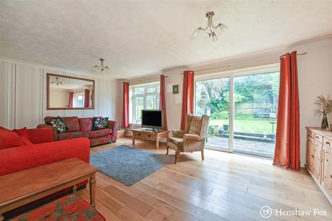 3 bedroom semi-detached house for sale, St. Christophers Close, North Baddesley, Hampshire