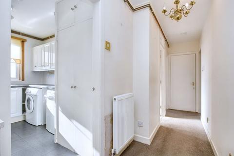 19d Drum Brae Walk, Edinburgh, EH4 8DQ