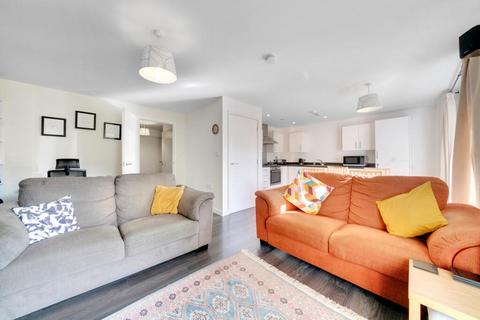 53 Chris Pullen Way, London, N7 9FG