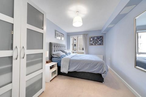 53 Chris Pullen Way, London, N7 9FG